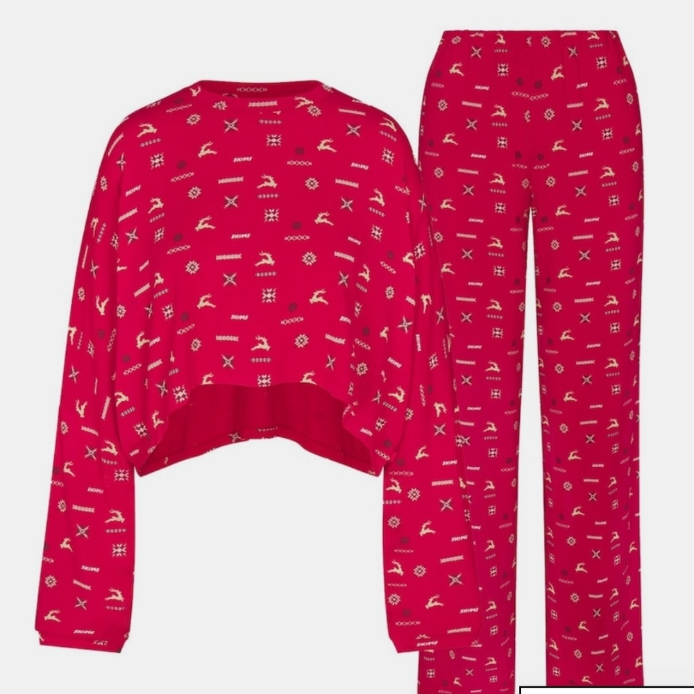 Skims Cropped Henley and Pant Sleep Set Size Large Cranberry Vintage Deer